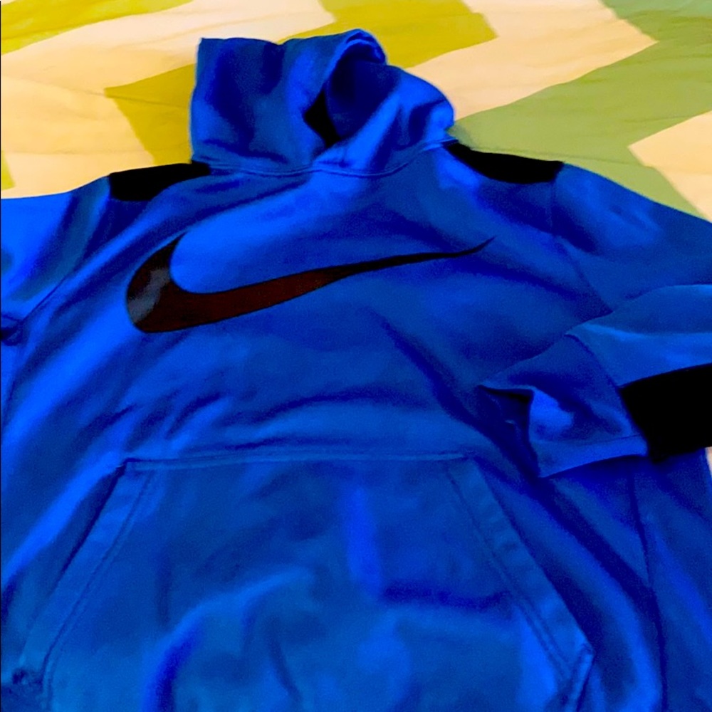 Nike boys hoddie
